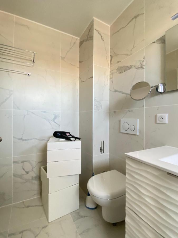 T3 Climatise Villa Juana Avec Parking Et Proche Plage Antibes Ngoại thất bức ảnh